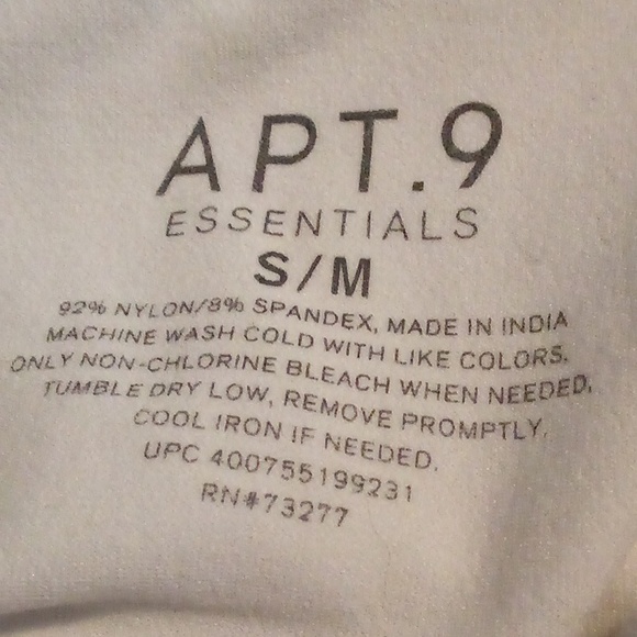 Bundle of 4 APT. 9 tank tops - Picture 6 of 8